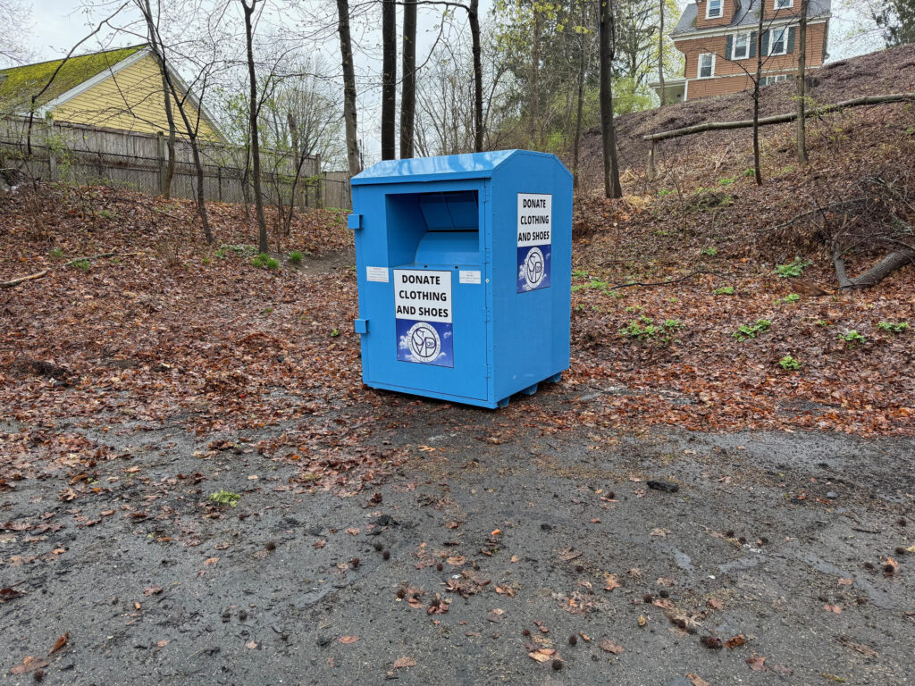 Clothing collection bin
